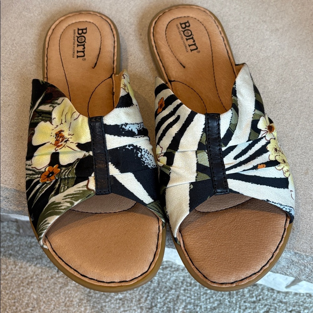 Born Agua Slides